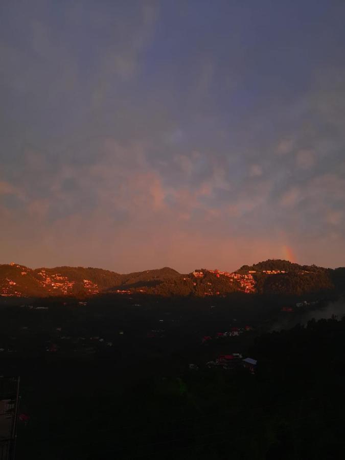 Him Aashrey B&B Homestay Shimla Bagian luar foto