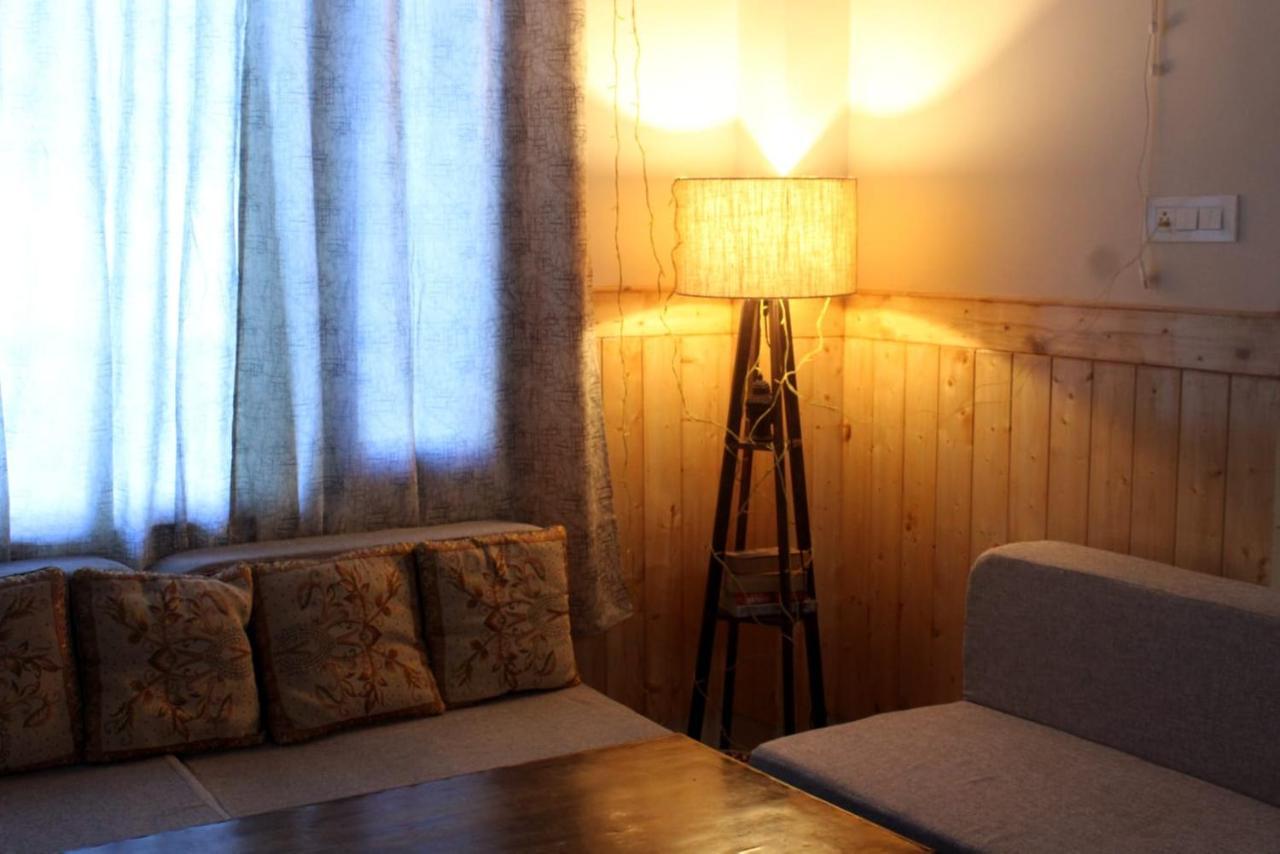 Him Aashrey B&B Homestay Shimla Bagian luar foto